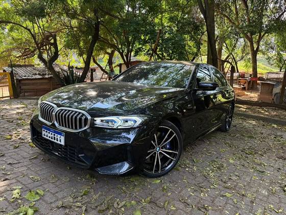 BMW 320i 2.0 16V TURBO FLEX M SPORT AUTOMÁTICO BMW 320i 2.0 16V TURBO FLEX M SPORT AUTOMÁTICO